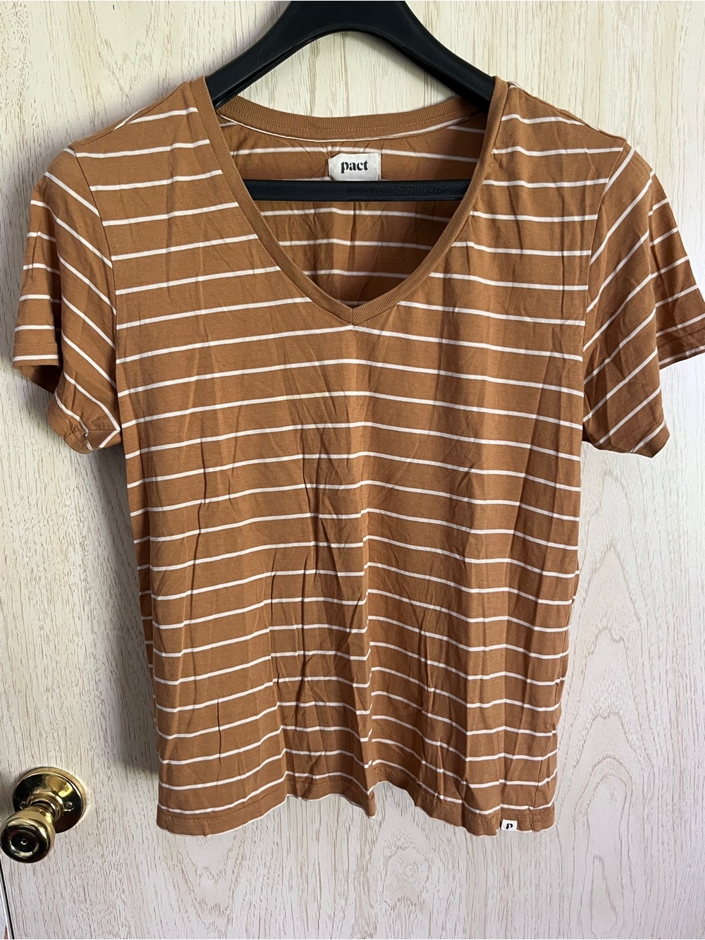 PACT Women's Softspun V-Neck Tee Striped Sz Medium